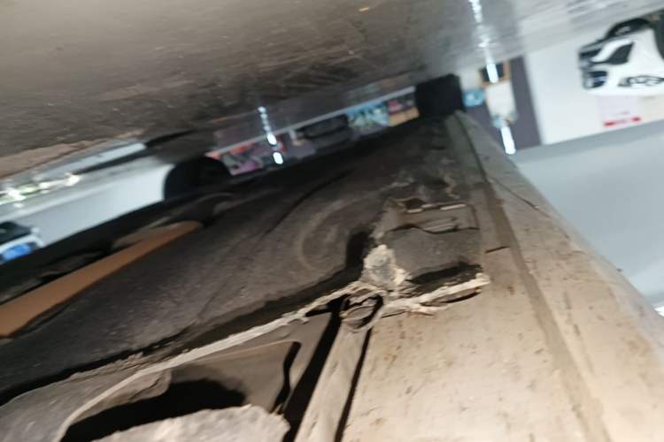 Used BMW 5 Series 2017 525Li Luxury Design Package Right Side Sill