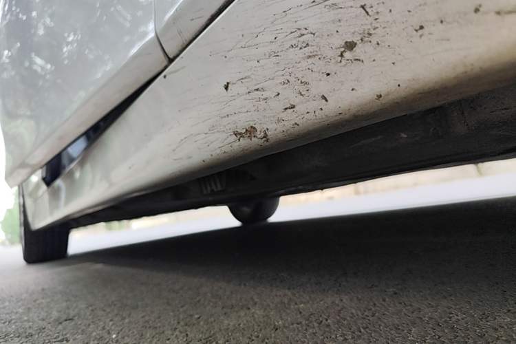 Used BMW 5 Series 2017 525Li Luxury Design Package Right Side Sill