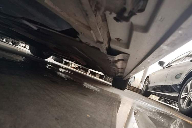 Used BMW 5 Series 2017 525Li Leading Model Right Side Sill