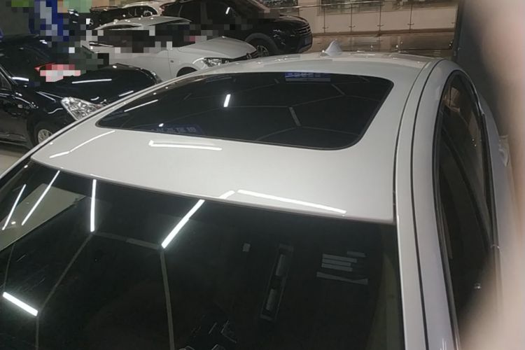 Used BMW 5 Series 2017 525Li Leading Model Roof