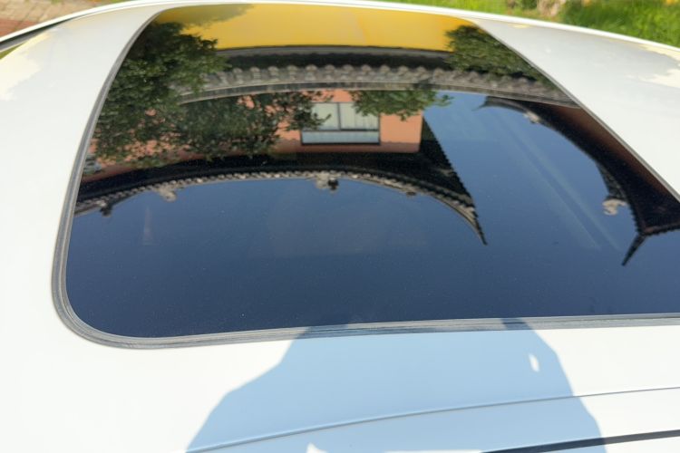 Used BMW 5 Series 2017 525Li Leading Model Roof
