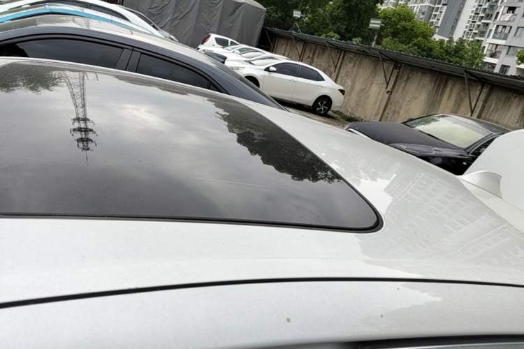 Used BMW 5 Series 2017 525Li Luxury Design Package Roof