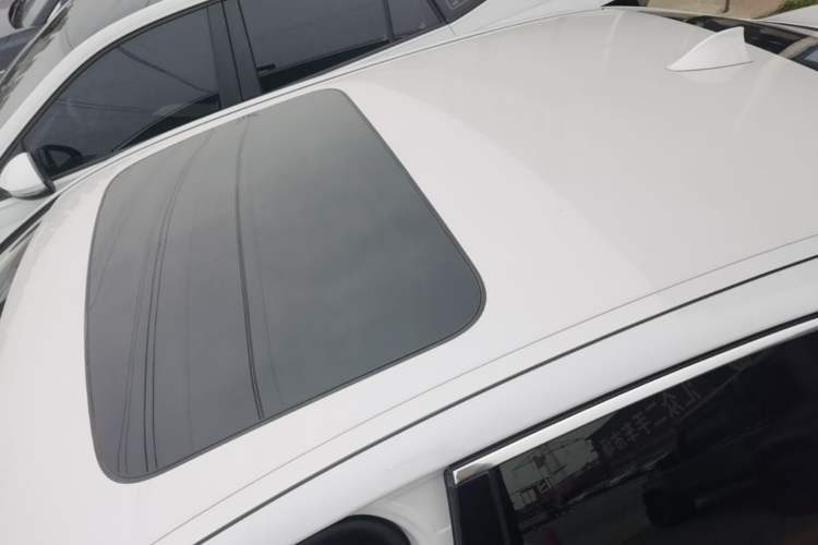 Used BMW 5 Series 2017 525Li Luxury Design Package Roof