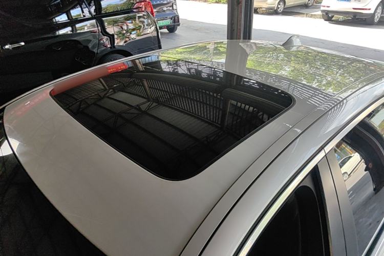 Used BMW 5 Series 2017 525Li Leading Model Roof