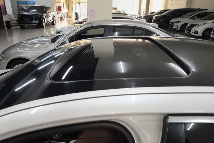 Used BMW 5 Series 2017 525Li Leading Model Roof