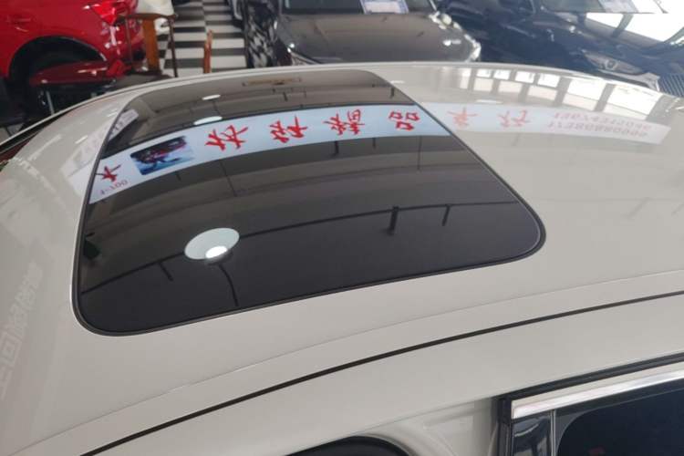 Used BMW 5 Series 2017 525Li Luxury Design Package Roof