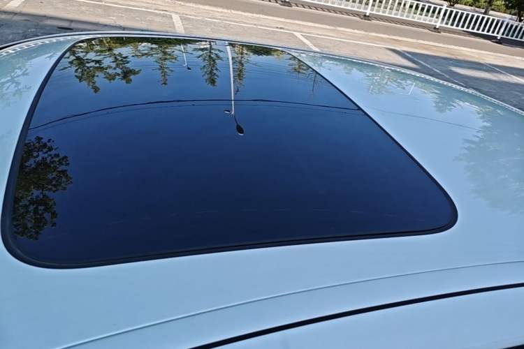 Used BMW 5 Series 2017 525Li Luxury Design Package Roof