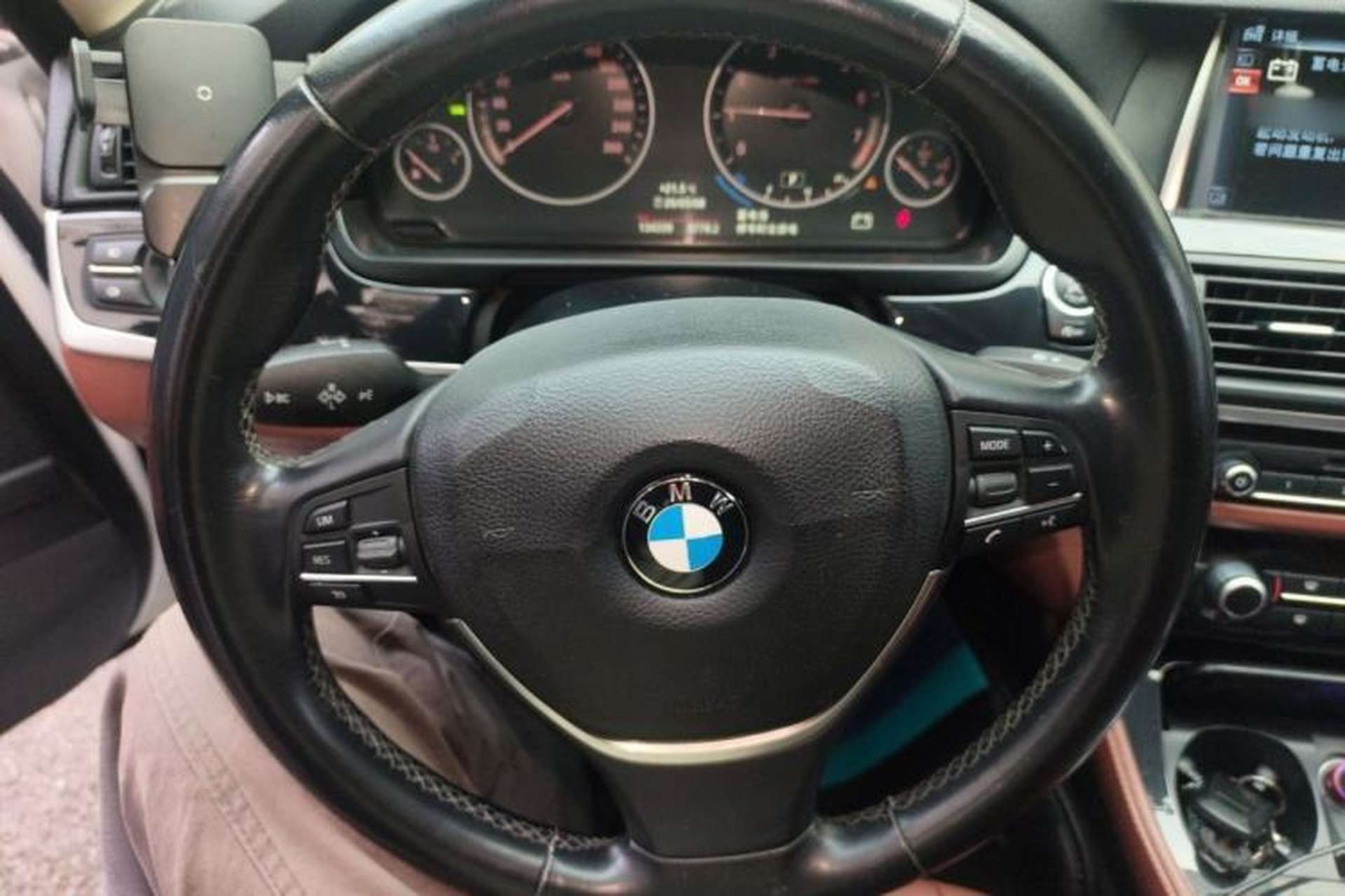 Used BMW 5 Series 2017 520Li Elegant Edition Steering Wheel