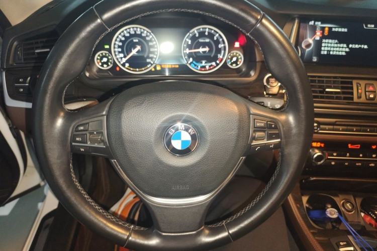 Used BMW 5 Series 2017 525Li Luxury Design Package Steering Wheel
