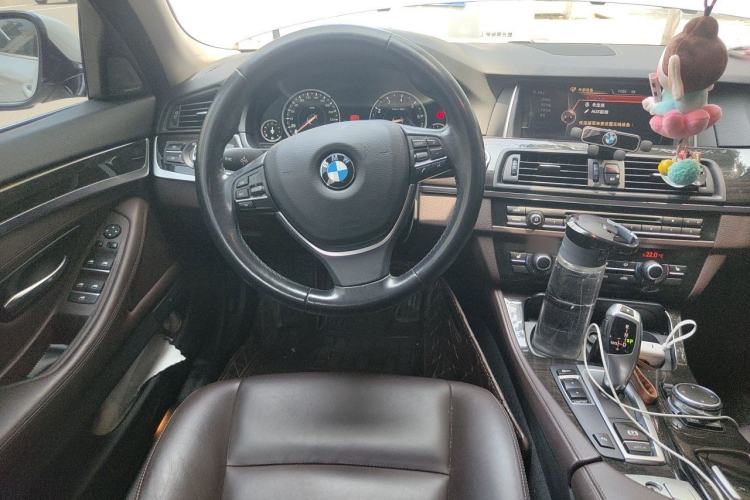 Used BMW 5 Series 2017 525Li Luxury Design Package Steering Wheel