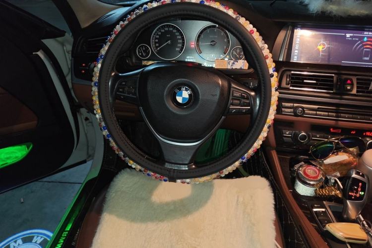 Used BMW 5 Series 2017 525Li Leading Model Steering Wheel