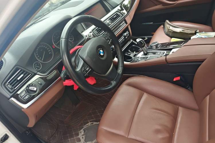 Used BMW 5 Series 2017 528Li Leading Model Steering Wheel