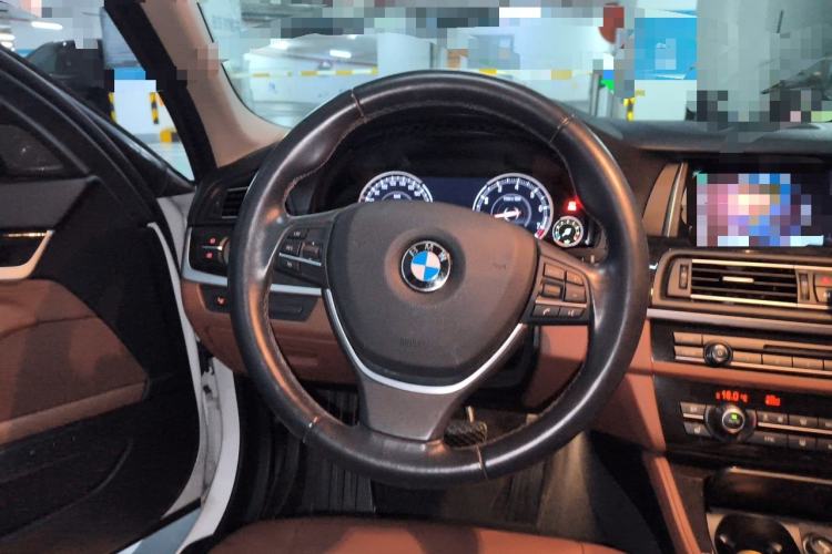 Used BMW 5 Series 2017 528Li Leading Model Steering Wheel