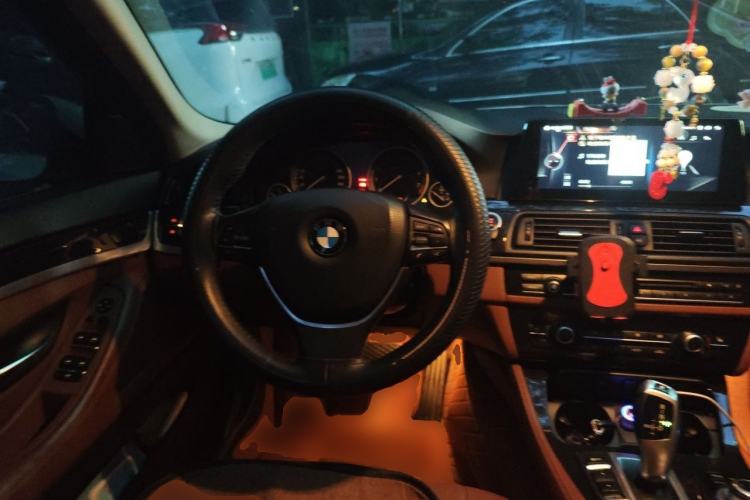 Used BMW 5 Series 2017 520Li Elegant Edition Steering Wheel