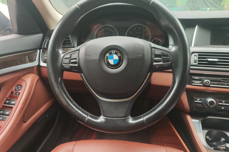 Used BMW 5 Series 2017 525Li Leading Model Steering Wheel