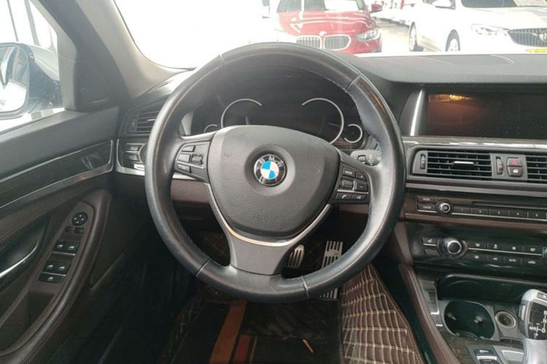 Used BMW 5 Series 2017 525Li Luxury Design Package Steering Wheel