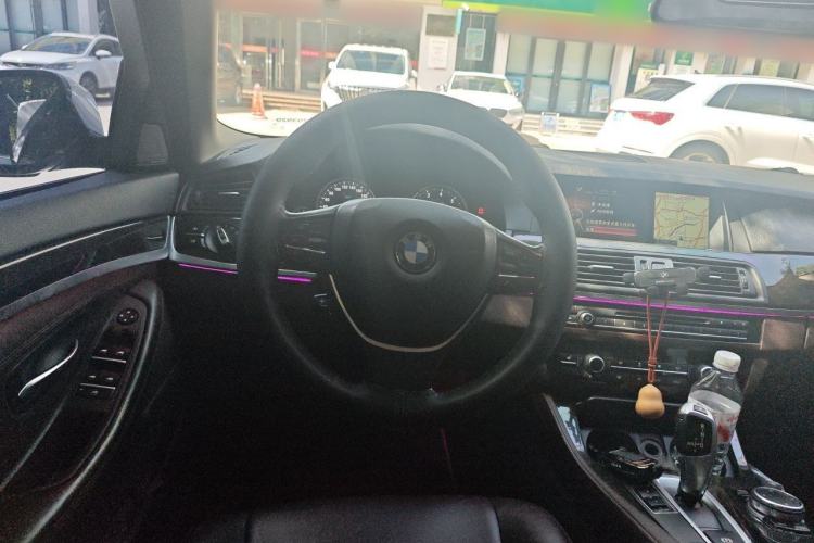 Used BMW 5 Series 2017 528Li Leading Model Steering Wheel