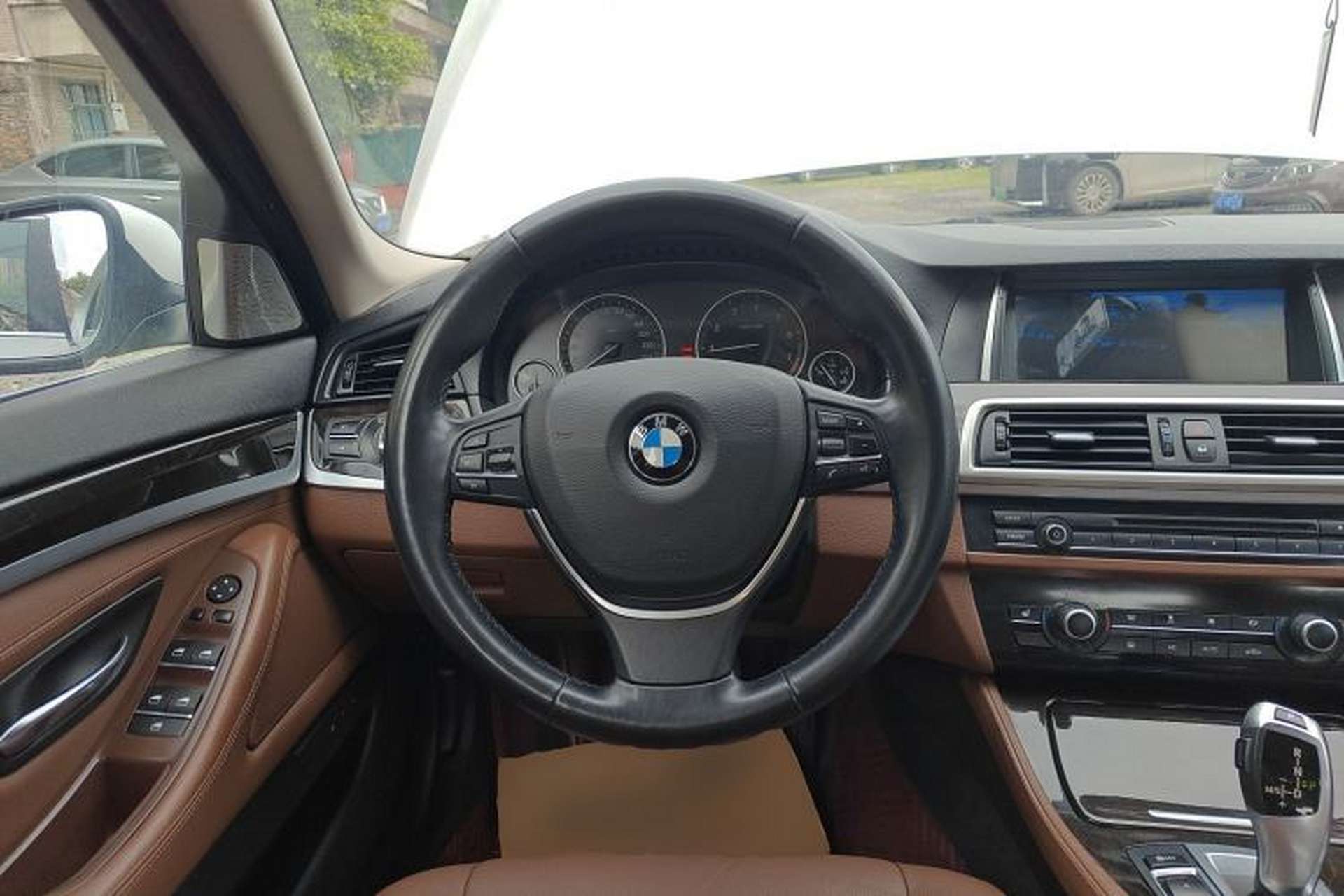 Used BMW 5 Series 2017 525Li Leading Model Steering Wheel