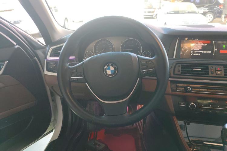 Used BMW 5 Series 2017 520Li Elegant Edition Steering Wheel
