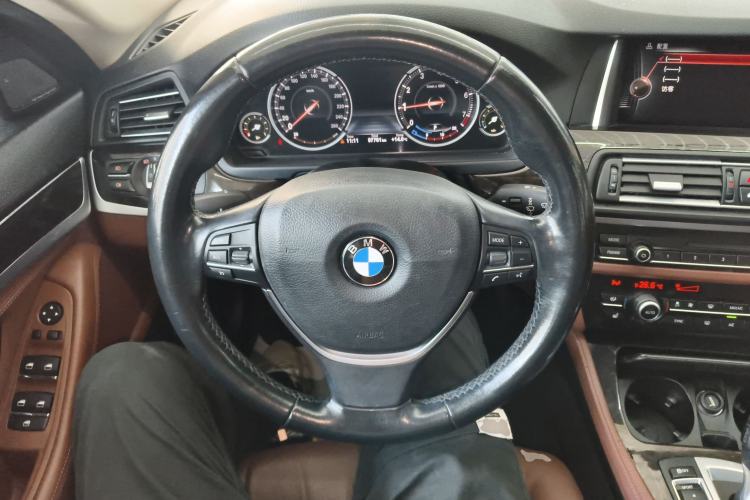 Used BMW 5 Series 2017 528Li Leading Model Steering Wheel