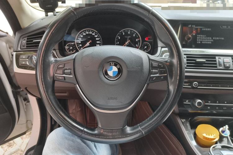 Used BMW 5 Series 2017 525Li Luxury Design Package Steering Wheel