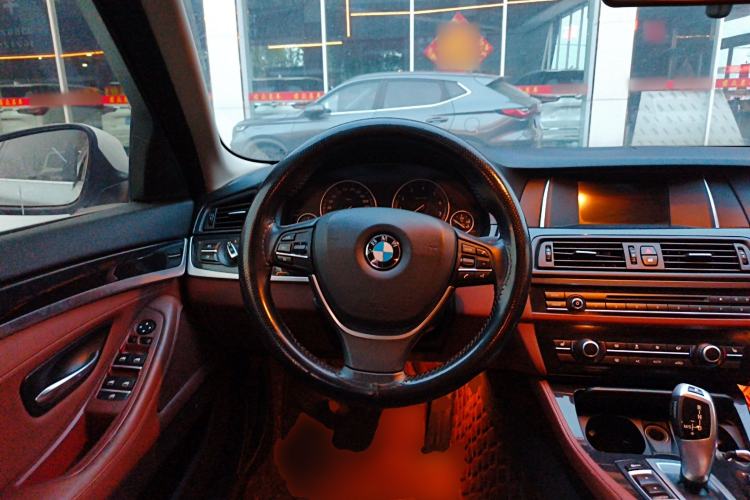 Used BMW 5 Series 2017 520Li Elegant Edition Steering Wheel