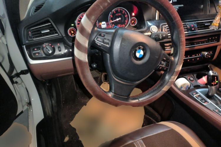 Used BMW 5 Series 2017 528Li Leading Model Steering Wheel