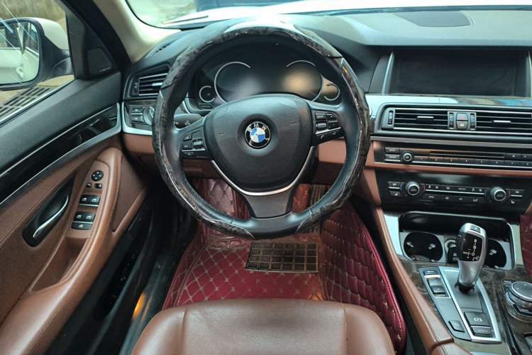 Used BMW 5 Series 2017 528Li Leading Model Steering Wheel