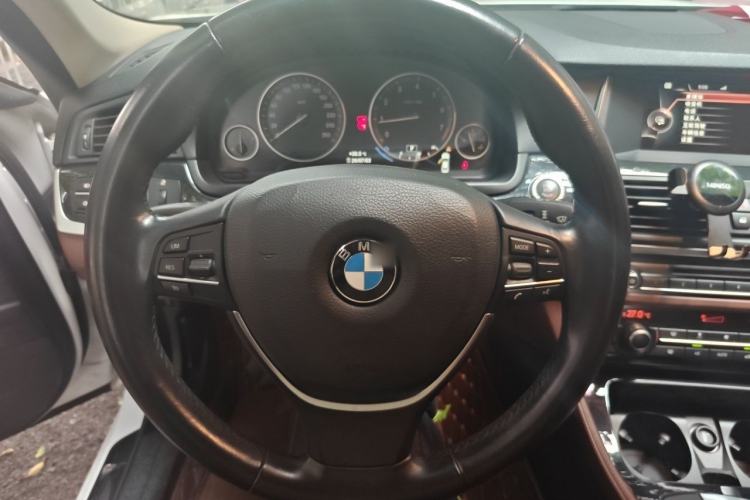 Used BMW 5 Series 2017 520Li Elegant Edition Steering Wheel