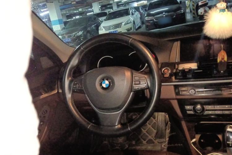 Used BMW 5 Series 2017 525Li Luxury Design Package Steering Wheel
