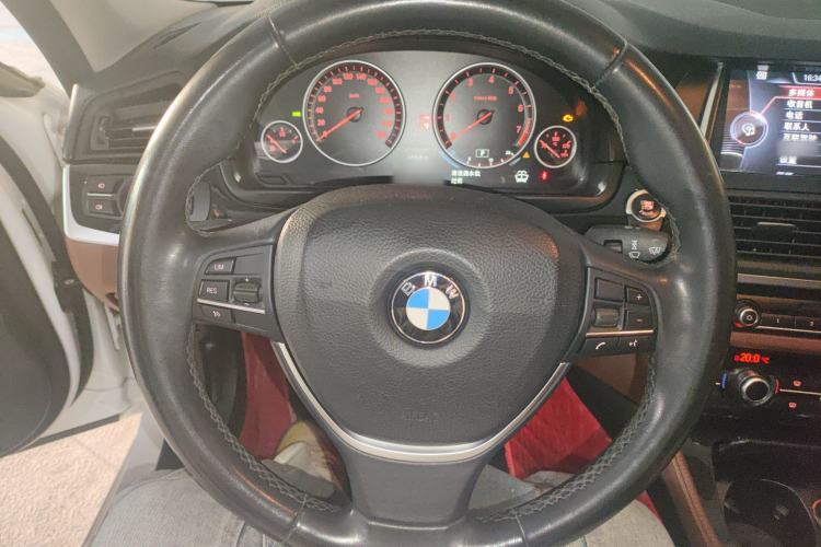 Used BMW 5 Series 2017 520Li Elegant Edition Steering Wheel
