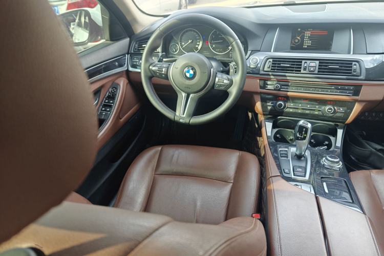 Used BMW 5 Series 2017 520Li Elegant Edition Steering Wheel
