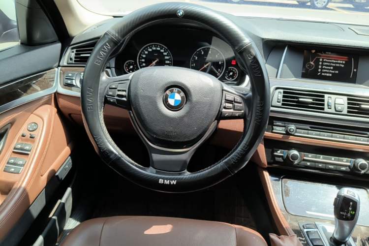 Used BMW 5 Series 2017 525Li Leading Model Steering Wheel