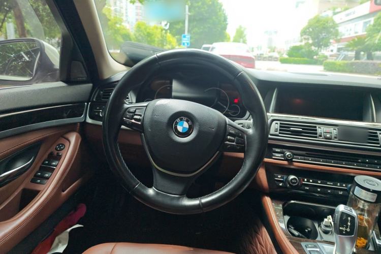 Used BMW 5 Series 2017 528Li Leading Model Steering Wheel