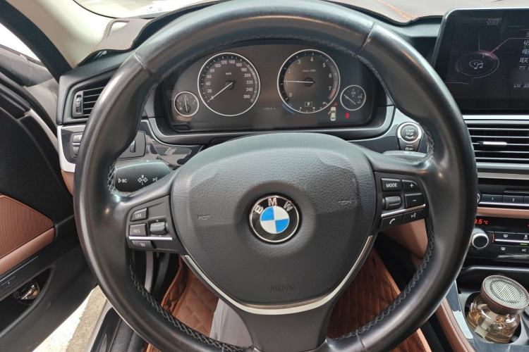 Used BMW 5 Series 2017 520Li Elegant Edition Steering Wheel