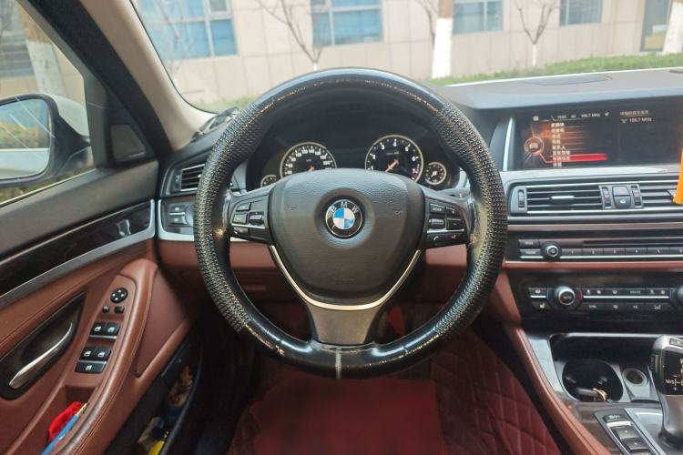 Used BMW 5 Series 2017 528Li Leading Model Steering Wheel