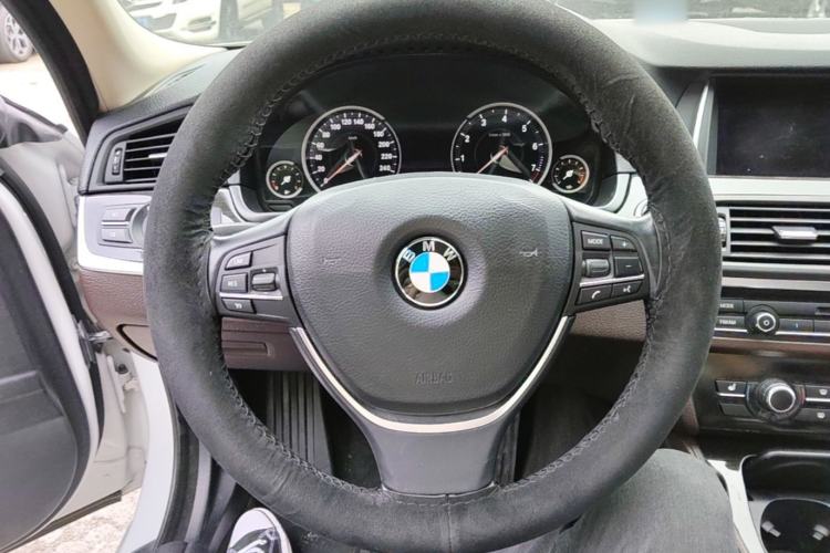 Used BMW 5 Series 2017 525Li Luxury Design Package Steering Wheel