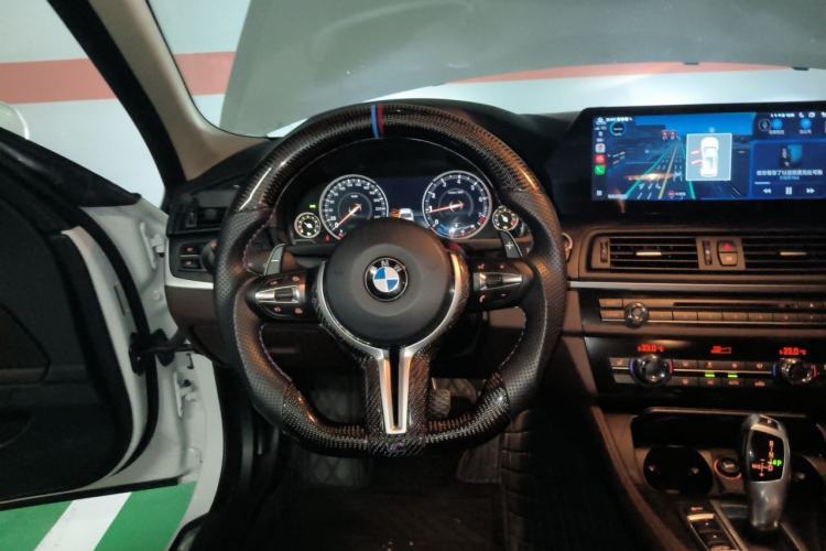 Used BMW 5 Series 2017 525Li Luxury Design Package Steering Wheel