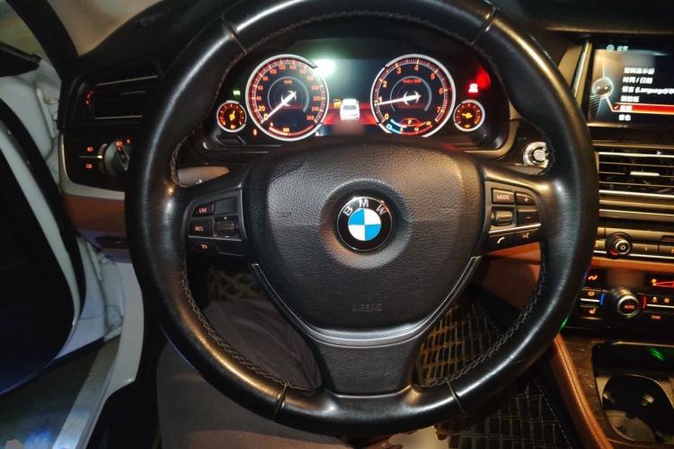 Used BMW 5 Series 2017 528Li Leading Model Steering Wheel