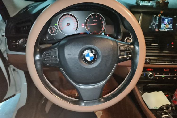 Used BMW 5 Series 2017 520Li Elegant Edition Steering Wheel
