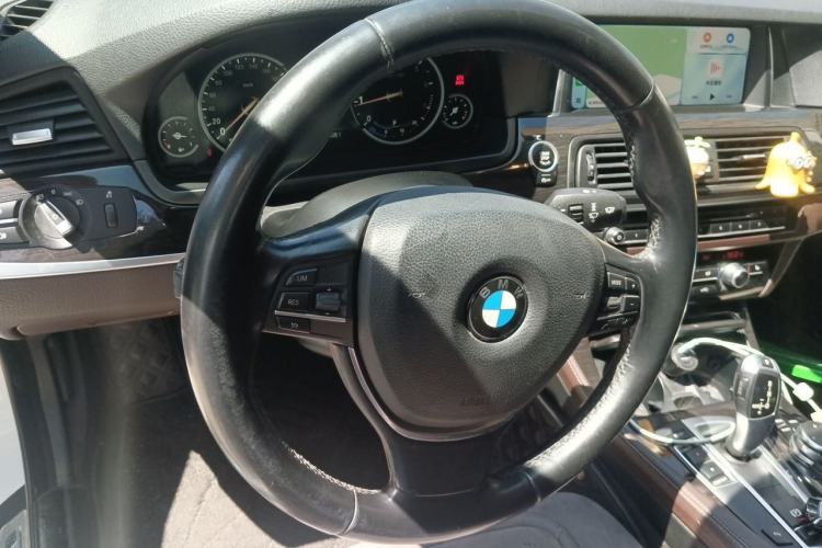 Used BMW 5 Series 2017 525Li Luxury Design Package Steering Wheel