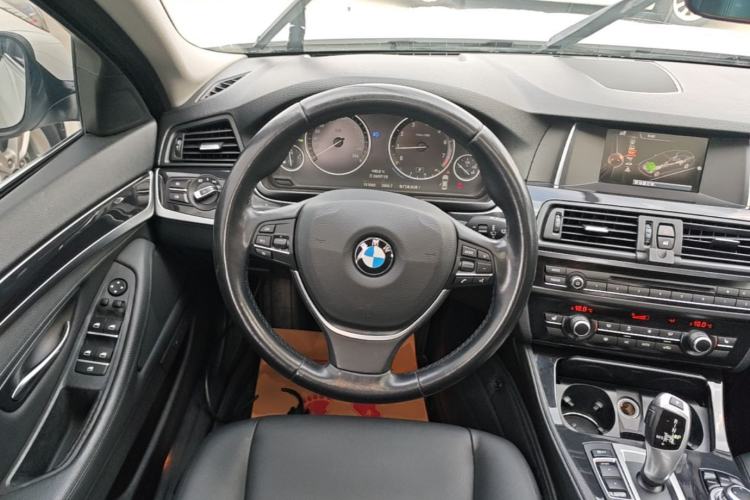 Used BMW 5 Series 2017 520Li Elegant Edition Steering Wheel
