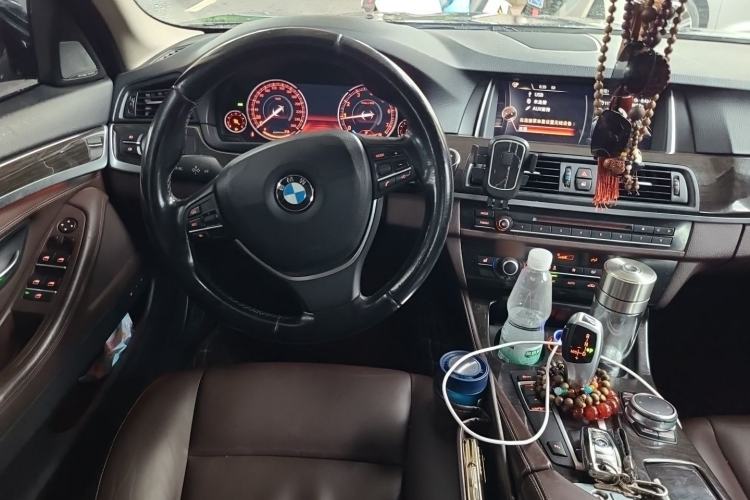 Used BMW 5 Series 2017 525Li Luxury Design Package Steering Wheel