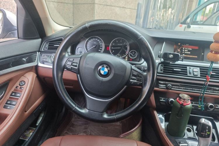 Used BMW 5 Series 2017 520Li Elegant Edition Steering Wheel
