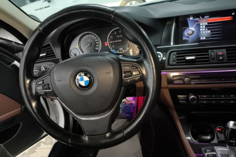 Used BMW 5 Series 2017 525Li Leading Model Steering Wheel