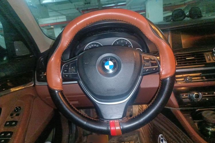 Used BMW 5 Series 2017 525Li Leading Model Steering Wheel