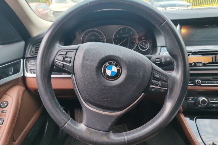 Used BMW 5 Series 2017 520Li Elegant Edition Steering Wheel