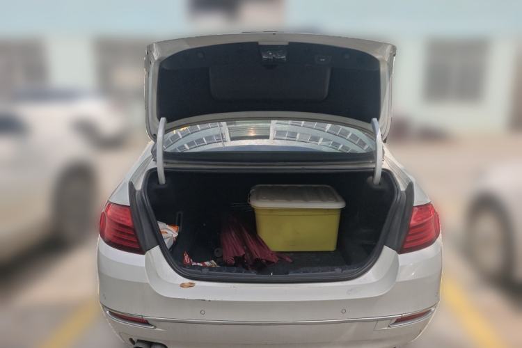 Used BMW 5 Series 2017 525Li Luxury Design Package Trunk