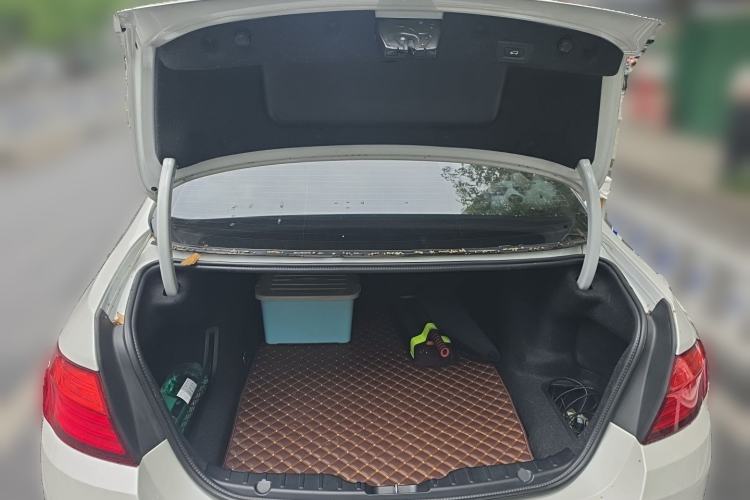 Used BMW 5 Series 2017 525Li Luxury Design Package Trunk