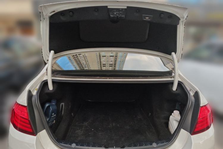 Used BMW 5 Series 2017 520Li Elegant Edition Trunk